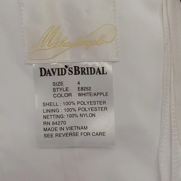David's Bridal size 4 wedding gown - Picture 4 of 4